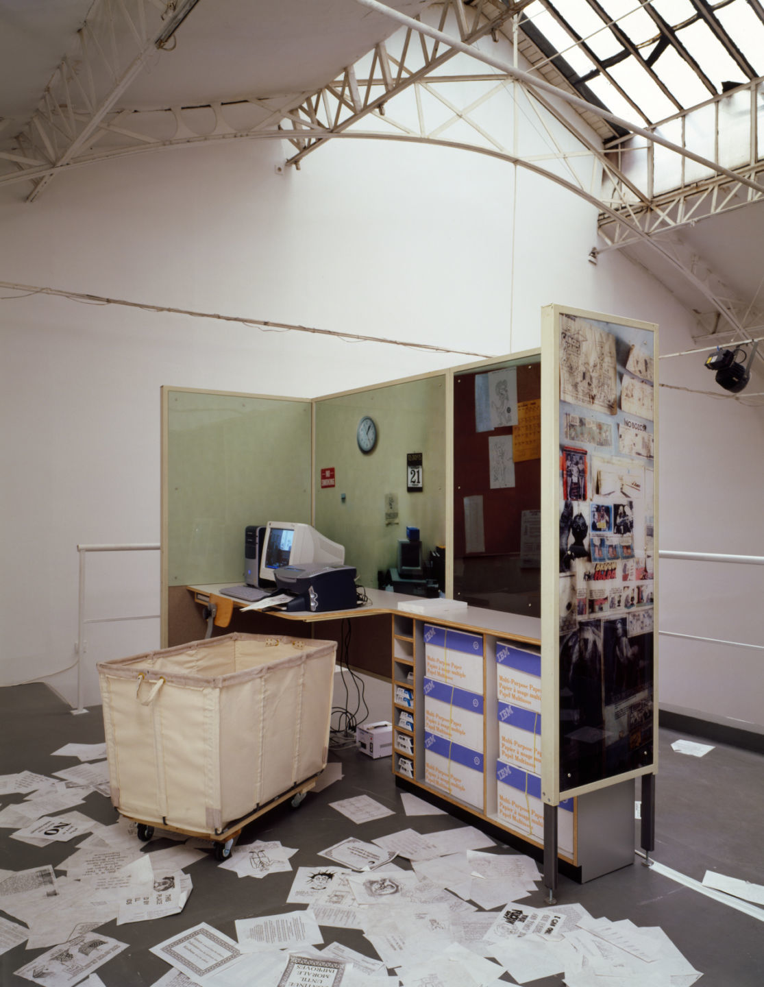 Installation view, Galerie Ghislane Hussenot, Paris, 2006.